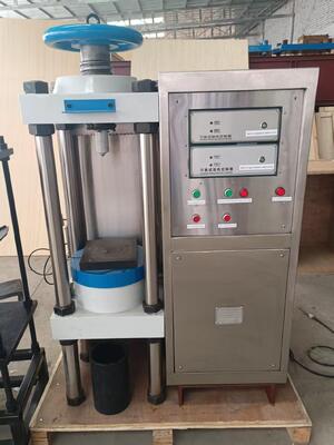 C049 - A Rock Triaxial Test Equipment
