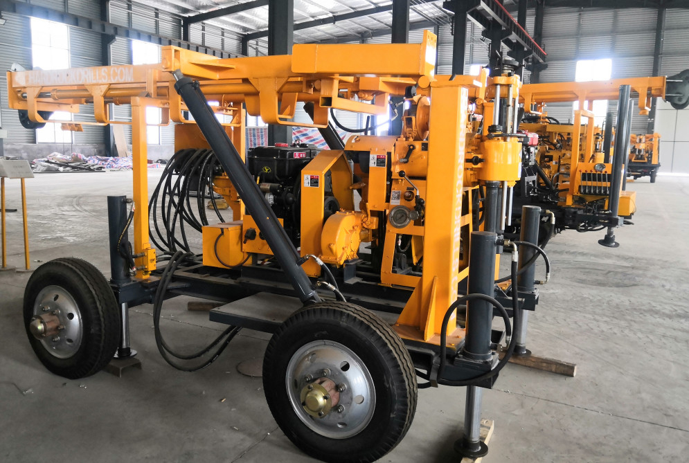XY-200 Four wheels type hydraulic rotary soil drilling rig for spt